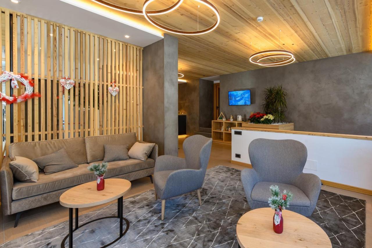 Bepy Hotel Garni Giustino Exteriör bild