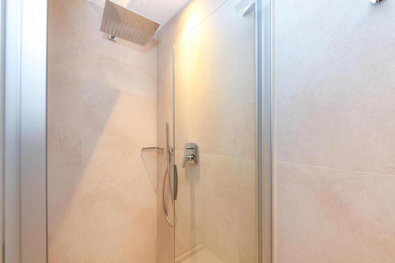 Bepy Hotel Garni Giustino Exteriör bild