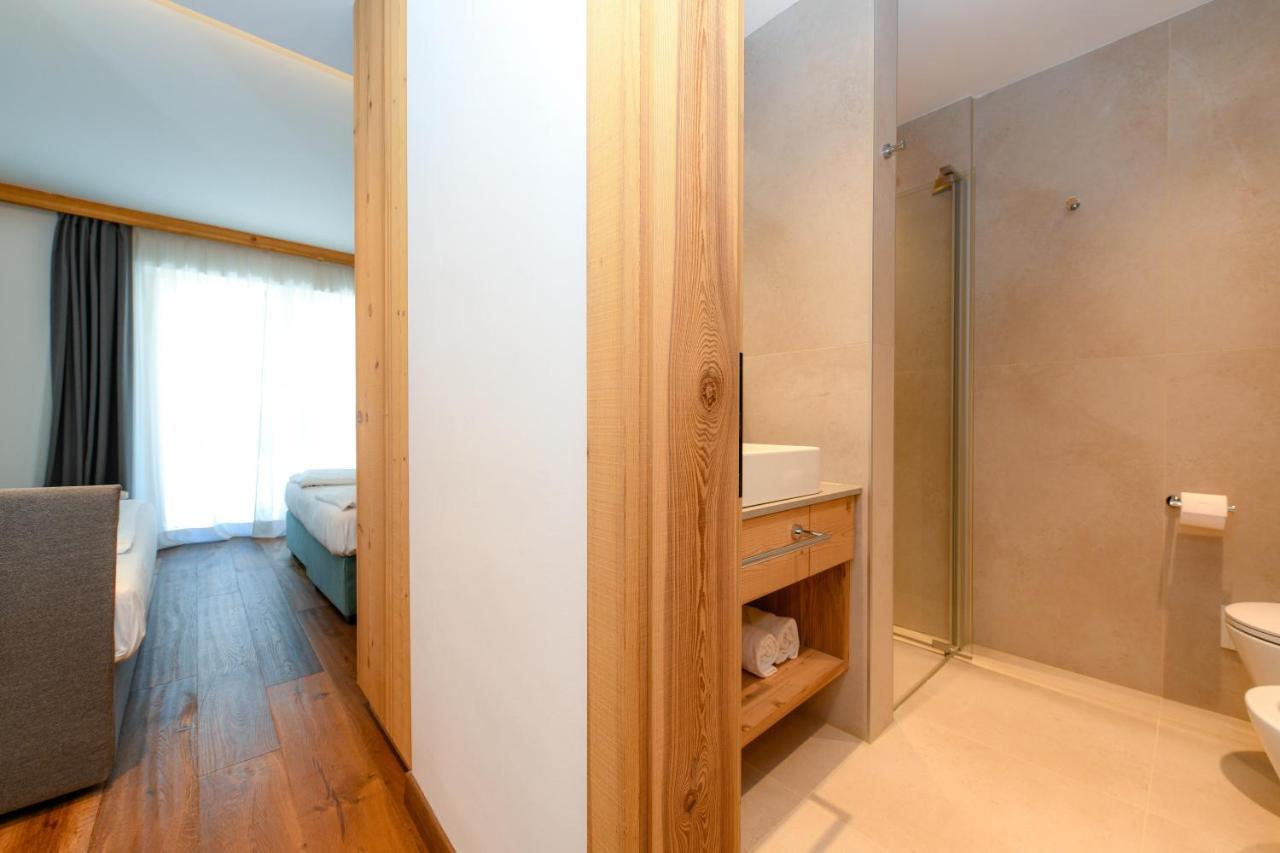 Bepy Hotel Garni Giustino Exteriör bild