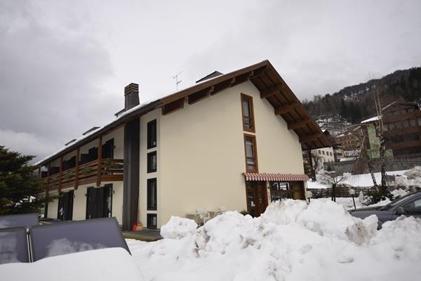 Bepy Hotel Garni Giustino Exteriör bild