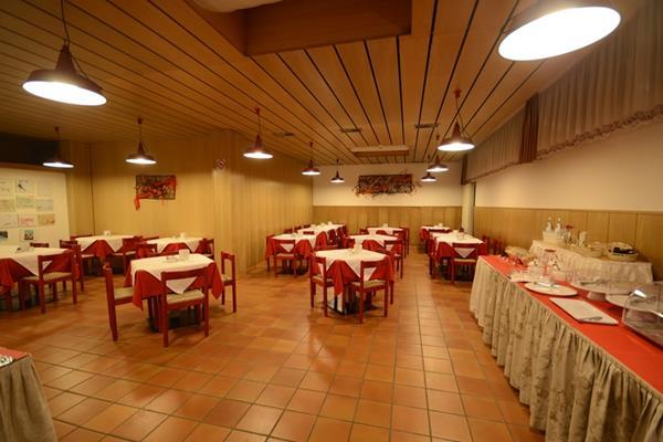 Bepy Hotel Garni Giustino Exteriör bild
