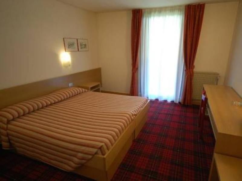 Bepy Hotel Garni Giustino Exteriör bild